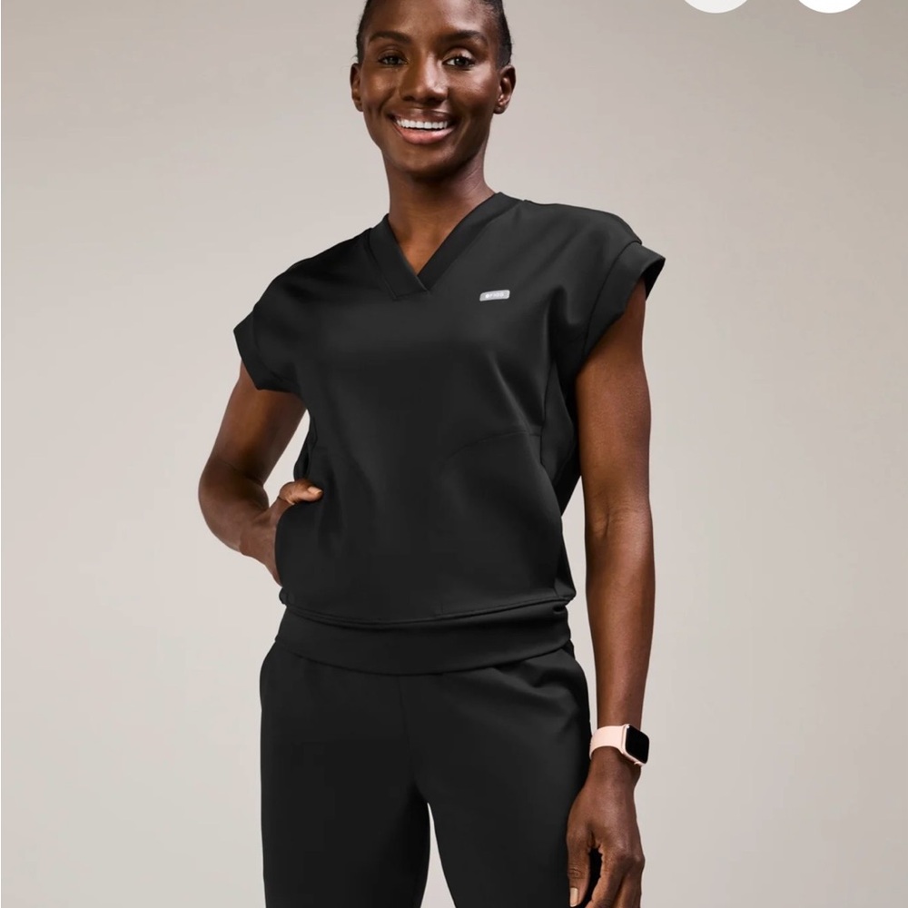 Figs Black V-Neck Short Sleeve Scrub Top